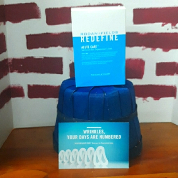 Wrinkle treatment by Rodan & Fields - Picture 1 of 3